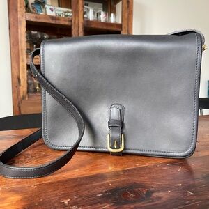 Vintage Coach Saddle Pouch Crossbody Shoulder Bag Buckle Closure 9595 NYC, USA